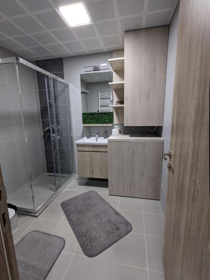 Sky Side Luxury Condo Skopje Buitenkant foto